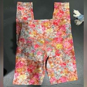 NWOT Lulu leggings